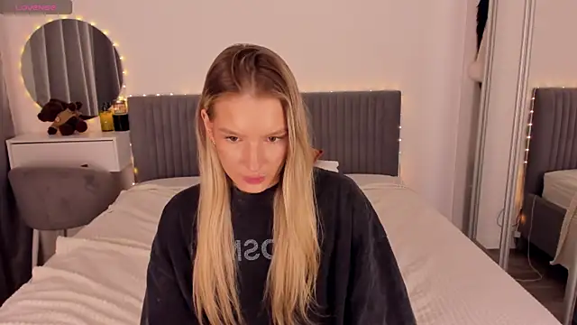 CassieRayss' Live XXX Chat
