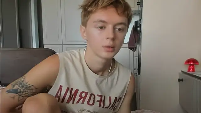 angelAndyy Chat XXX in diretta