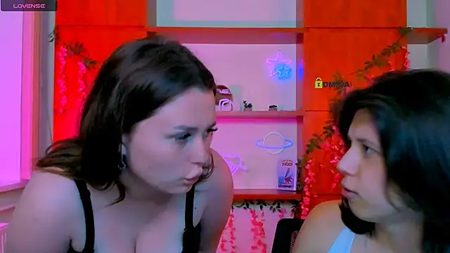 aria_wild_'s Live XXX Chat