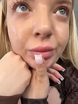 OdriOlsens Chat XXX in diretta