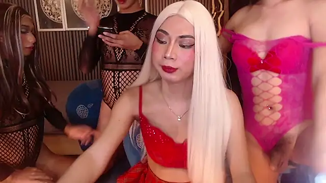Онлайн чат XXX AudreyMilesTrans