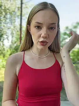 MilaMoone Live XXX Chat