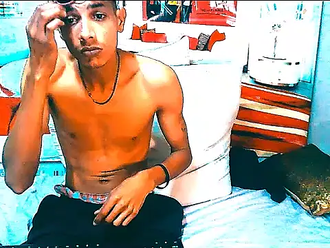 IndianSavageMale Chat XXX in diretta