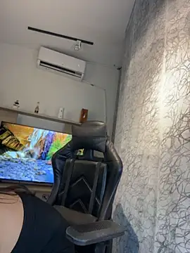 Živý XXX chat saracaball_