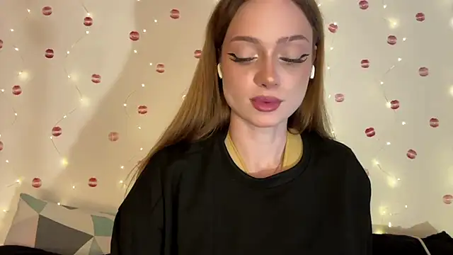 itskylieee's Live XXX Chat