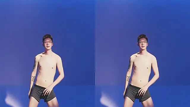 YLBOY-777's Live XXX Chat