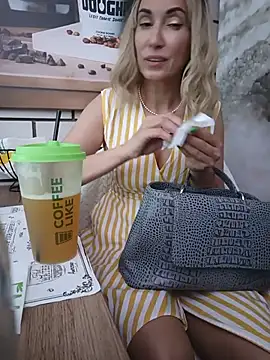 Živý XXX chat _AliceWine_