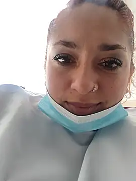 Chatroom XXX en direct de Mariana-94