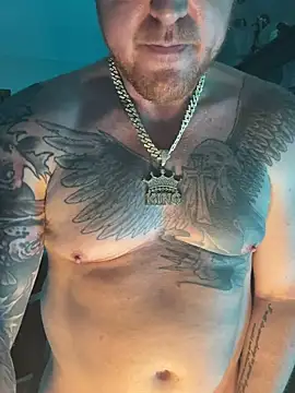 CloudyKingG's Live XXX Chat
