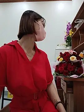 Emma_LinhのライブXXXチャット