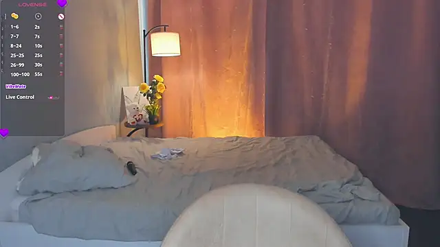 Chat +18 de DeniseMekus ao vivo