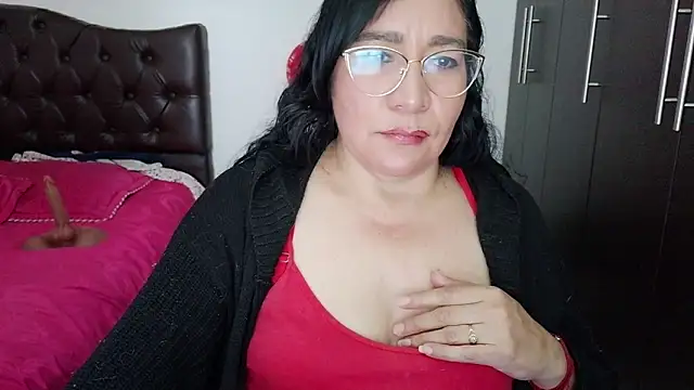 Grace_mature_milfのライブXXXチャット
