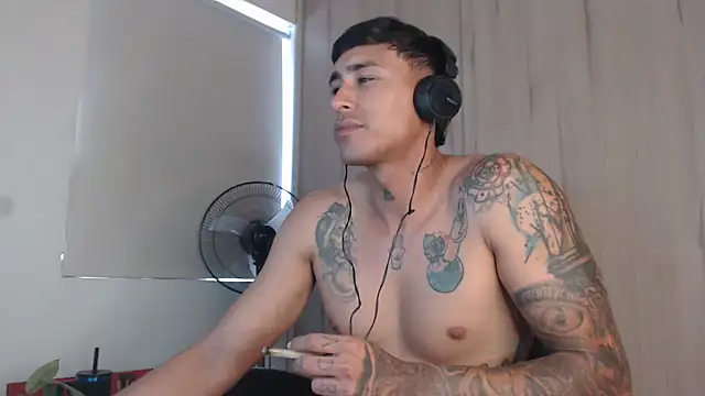 felipelopezz23 লাইভ XXX চ্যাট