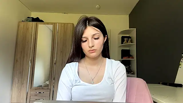SpanishRooter Chat XXX live