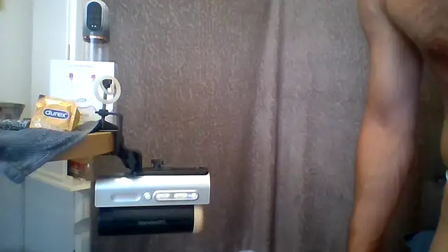 Oliverlong Chat XXX in diretta