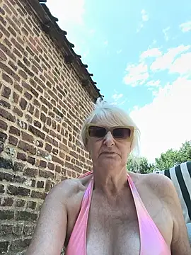 Chatroom XXX en direct de Heidiblueeyes