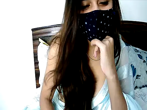 Chat +18 de Gloie4u ao vivo