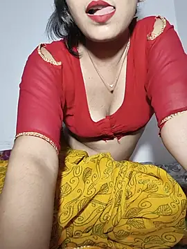 Shalini_gi Adlı Modelin Canlı XXX Sohbeti