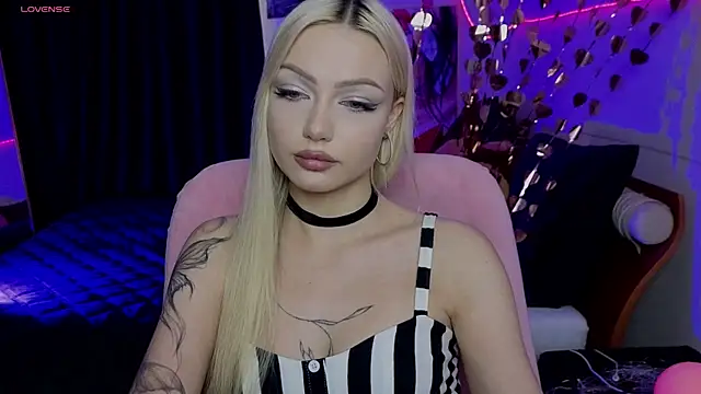 LinaLirian – Naživo XXX chat