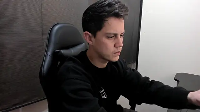XXX chat uživo modela KendricTorres