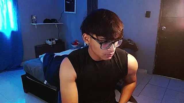 Mr_yisuzz Pertunjukan Webcam