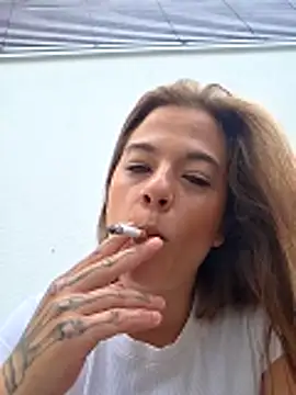 Luna_Lynn Chat XXX live