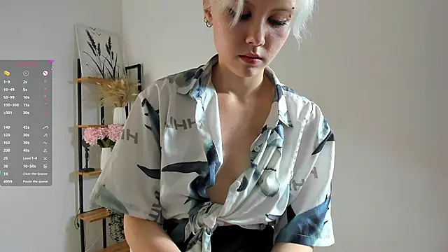 GoldenLenarz's Live XXX Chat
