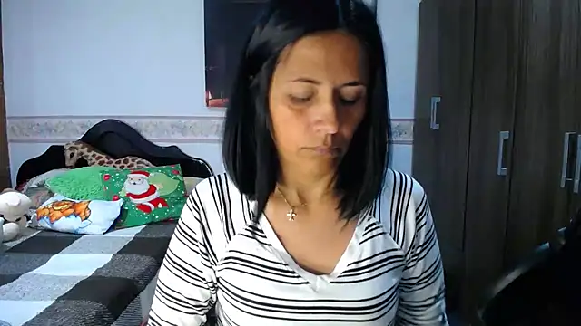 Chat +18 de sharoon_cheerry ao vivo