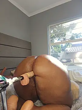 Kinkyphatass' Live XXX Chat