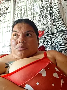 Juli_Powl 라이브 XXX 채팅