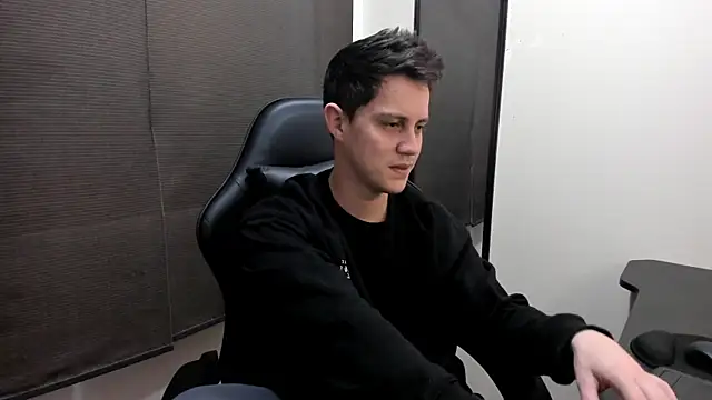 Chat XXX ao vivo de KendricTorres