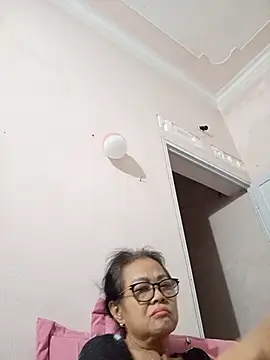 Hotestlove's Live XXX Chat