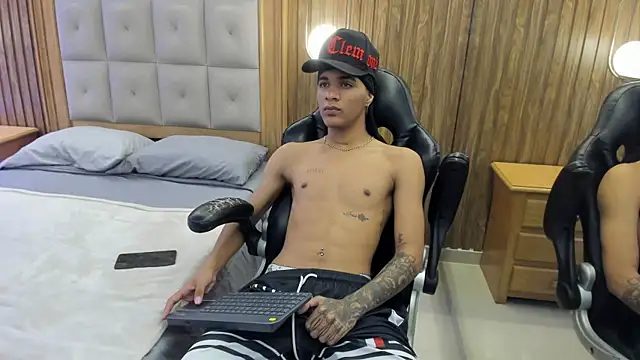 Mael_Jason live XXX chat