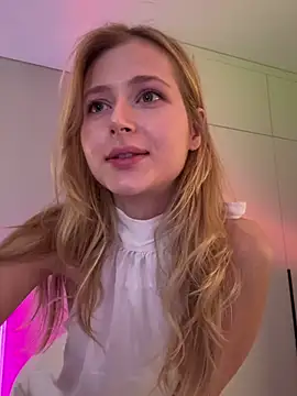 Chat +18 de LunaRase ao vivo