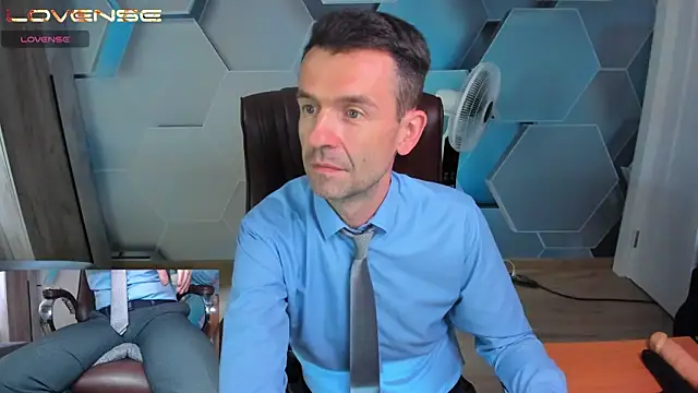 SteveTiger Live XXX-chat