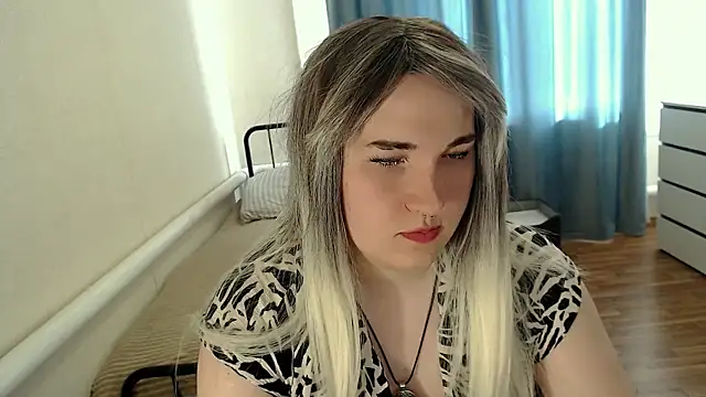 EvaMiron Live XXX Chat