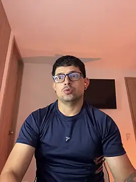 TroyeSavagen Live XXX chat