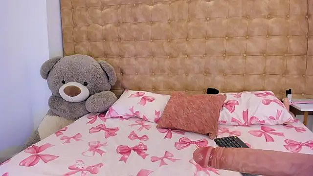 แชท XXX สดของ ariana_morelly