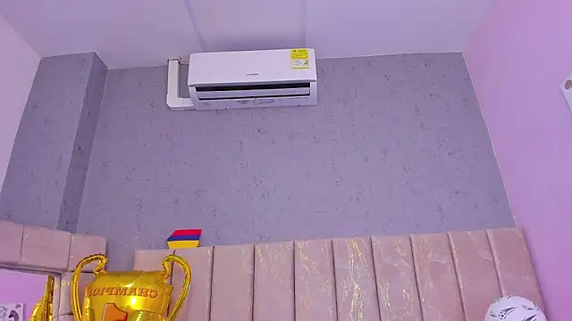 Chat +18 de Tiffany_mendez ao vivo
