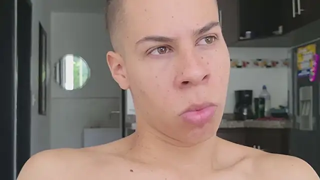 grey___27 élő XXX-chatje