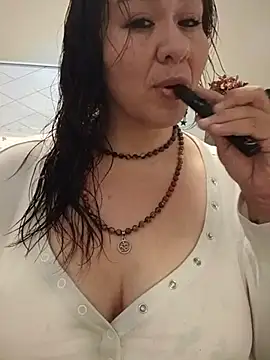 Show de kslatinabbw85 na webcam