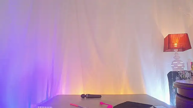 laurasofia45のライブXXXチャット