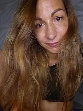 Lola-Roxx Adlı Modelin Canlı XXX Sohbeti