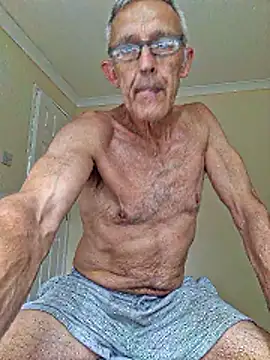 nakedcarpenteruk's Live XXX Chat