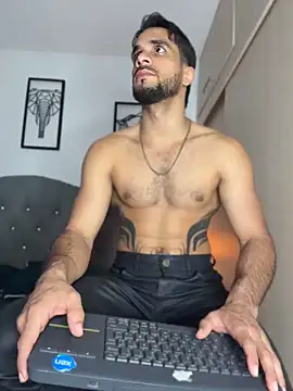 Maximiliano_fordのライブXXXチャット
