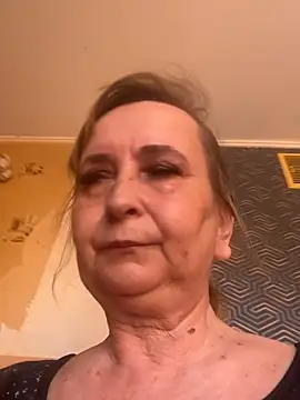 Irina2909@xh: онлайн-секс-чат