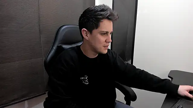 Chat XXX ao vivo de KendricTorres