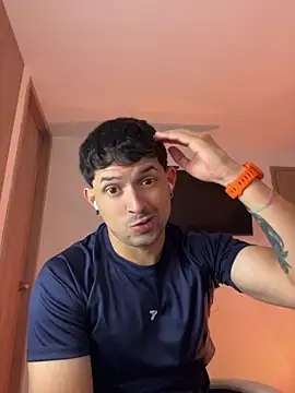 Chat XXX en directo de TroyeSavage