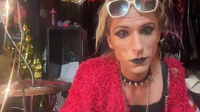 TgirlBrat – Live XXX-chat