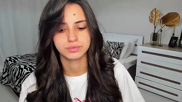 Chat XXX en directo de Jasmine_Stewart